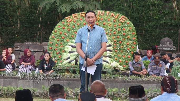 Bersih Desa Karangbesuki: Merawat Budaya dan Ekonomi Lokal