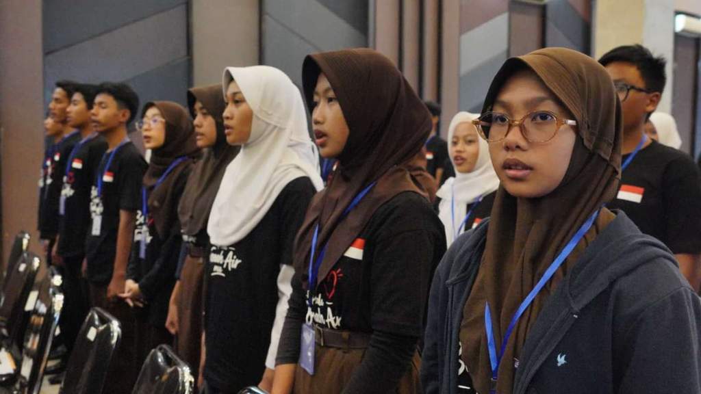 Suasana pembukaan Kemah Bela Negara 2026 oleh Bupati Garut di Graha Patriot