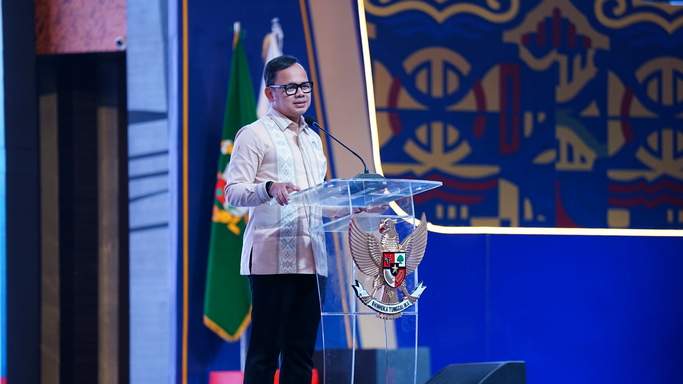 Wamendagri Bima Arya Sugiarto saat membuka Rakernas XVIII APEKSI 2026 di Kota Medan