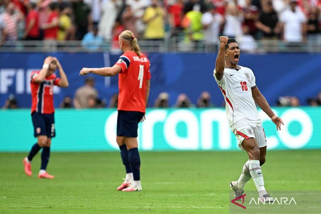 Selebrasi gelandang Inggris Jude Bellingham setelah mencetak gol ke gawang Norwegia