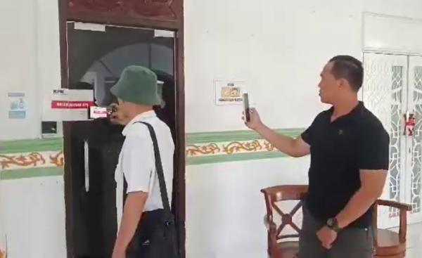 Suasana Kantor Bupati Langkat Sumatra Utara setelah penyegelan ruang kerja oleh penyidik KPK