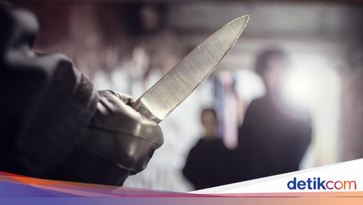 Garis polisi terpasang di lokasi kejadian penganiayaan menggunakan senjata tajam di Samarinda