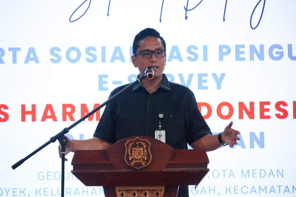 Wali Kota Medan Rico Waas memberikan arahan dalam sosialisasi E-Survey Indeks Harmoni Indonesia